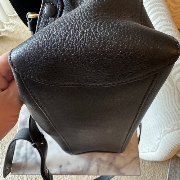 🙋‍♀️CHLOE Small Faye Day Bag Black Size: 11"Wx8.7" Hx4.3"D EXCELLENT CONDITION - Picture 4 of 16